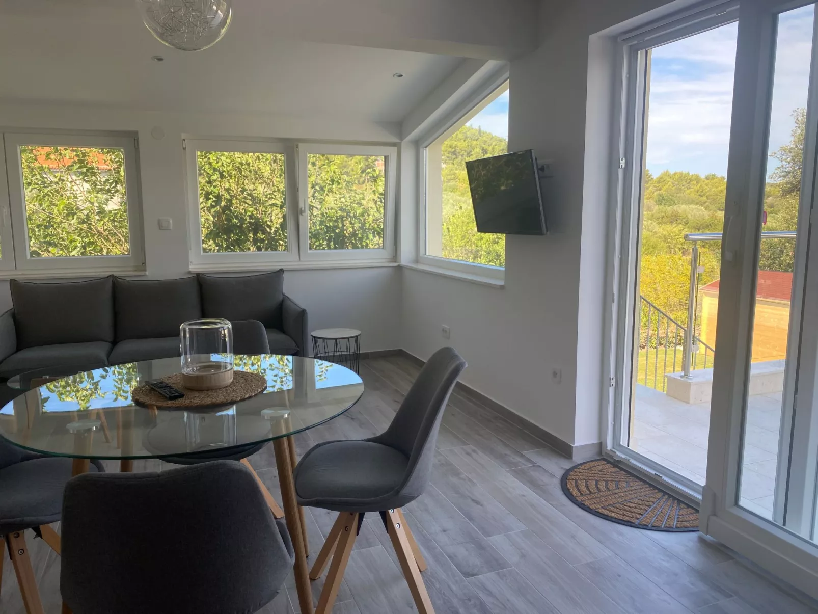 Appartment mit Pool-Inside