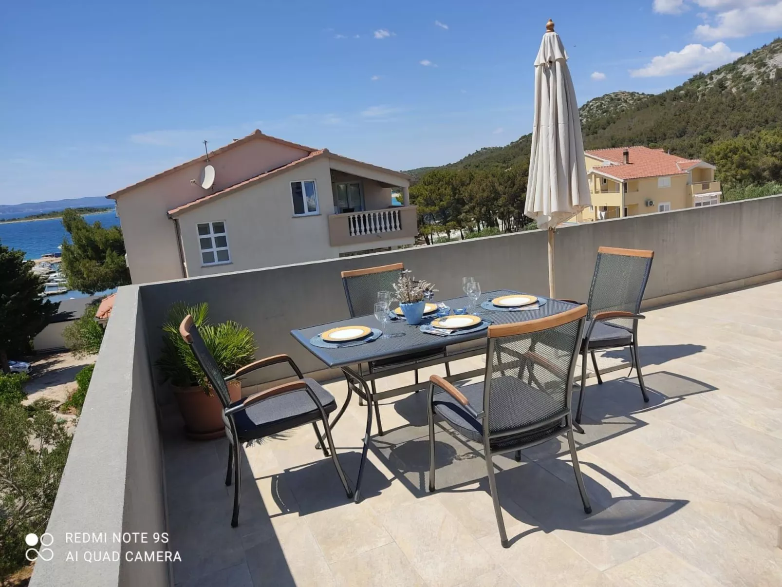 Mit Wasserblick-Outside