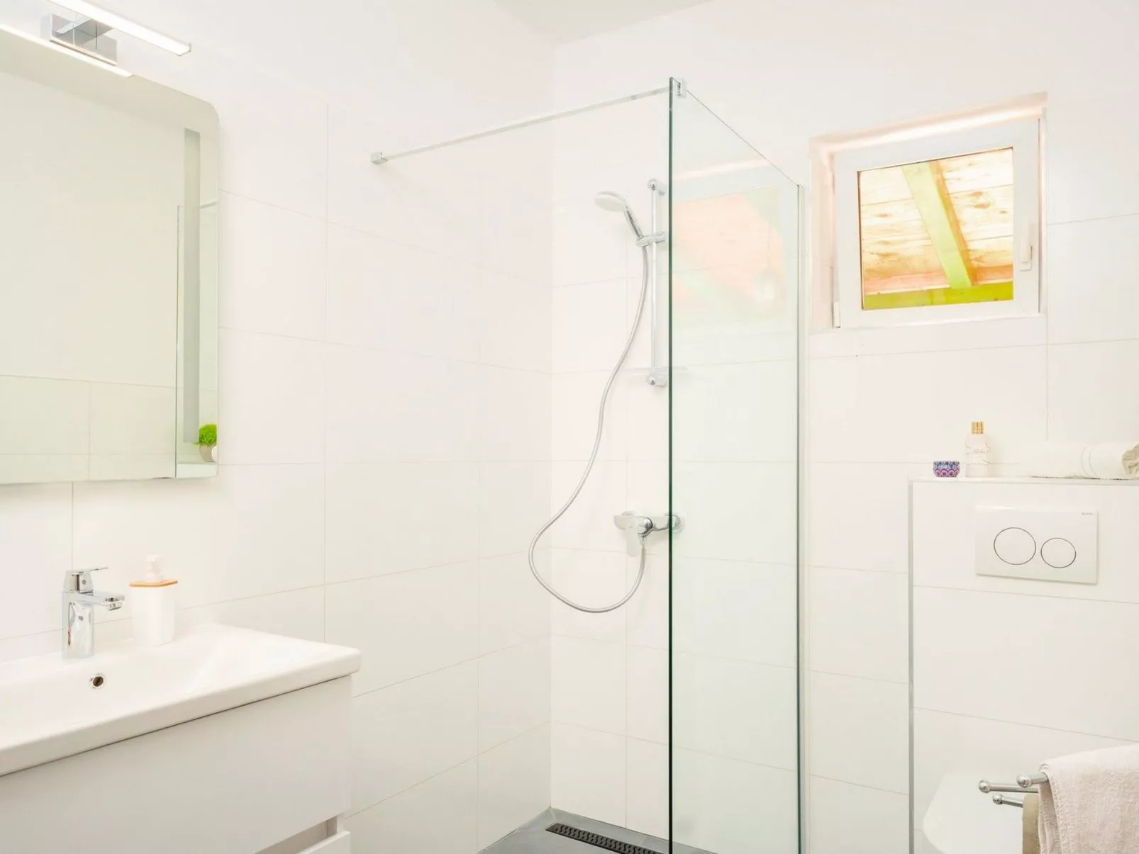 Villa "Sunshine" mit Garten, Grill und Terrasse-Drinnen