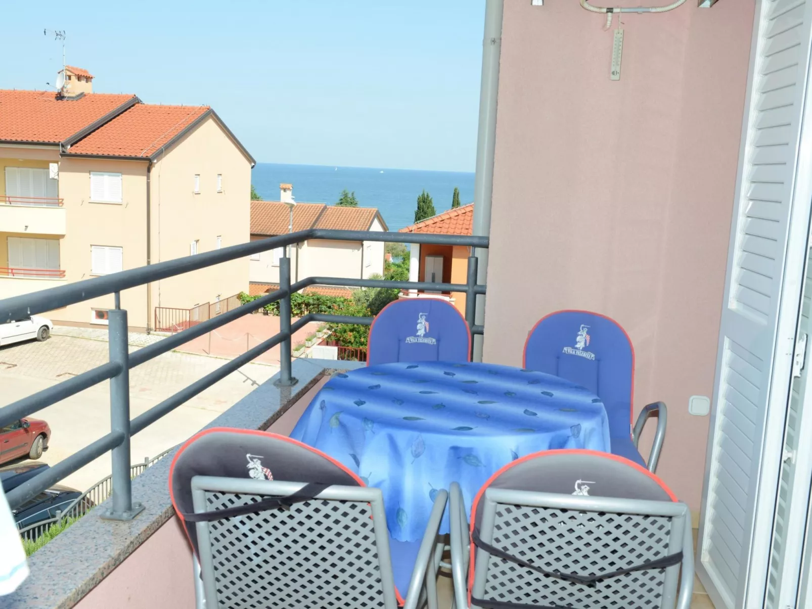 "Villa Pinta" mit Blick auf das Wasser-Draußen