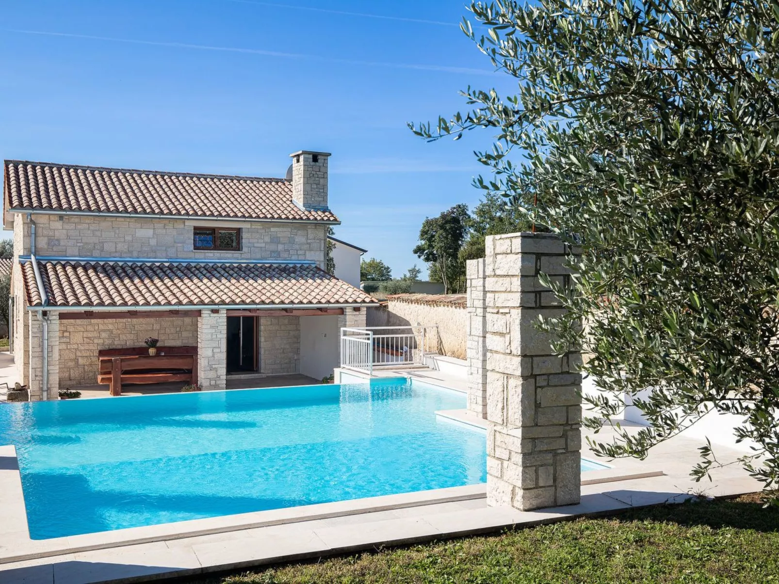 Für 6 Personen und 2 Kinder in Ružići bei Pazin, Istrien (Binnenland von Istrie-Outside