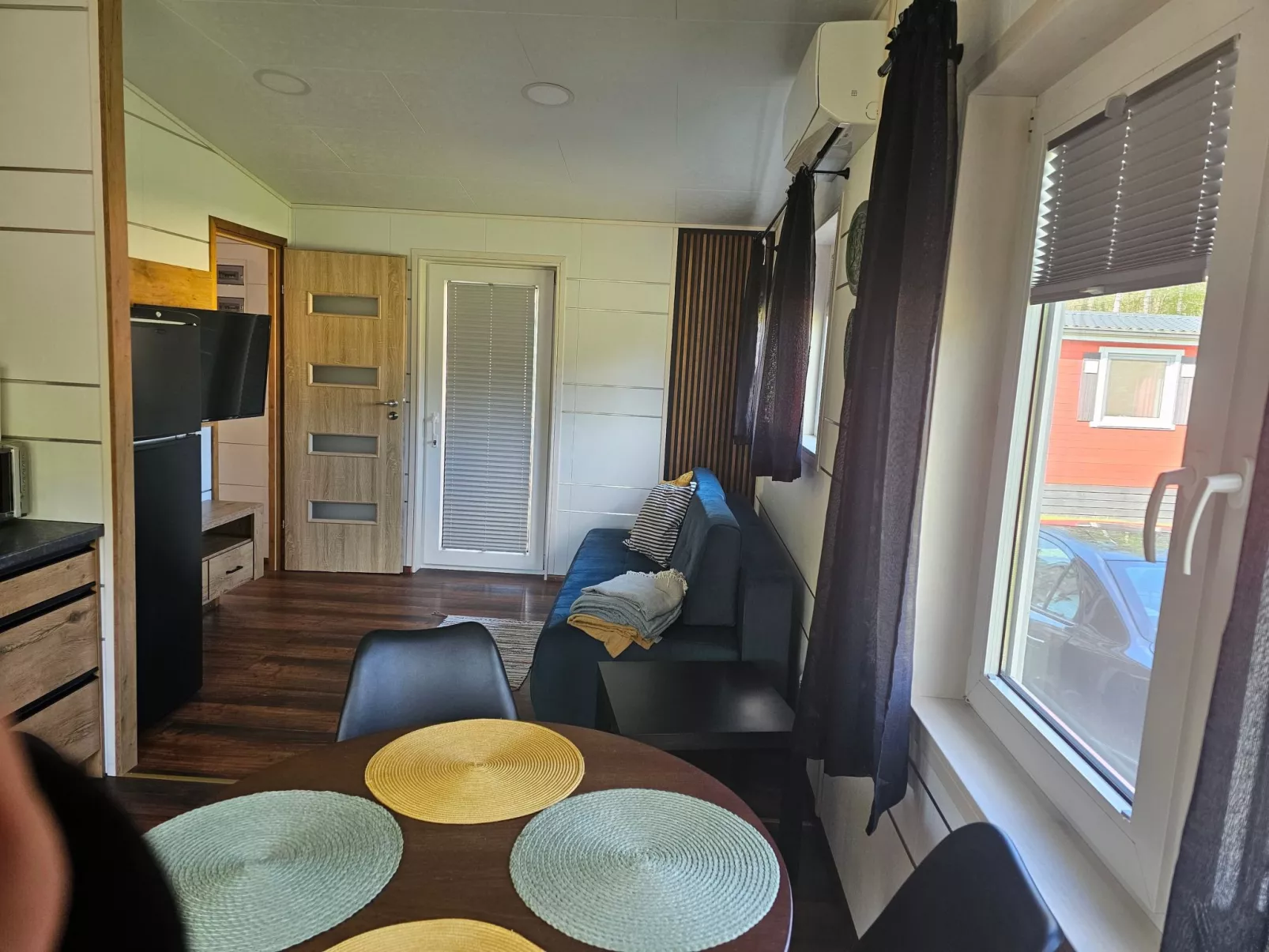 Ganzjährig bewohnbares Ferienhaus - grün-Drinnen