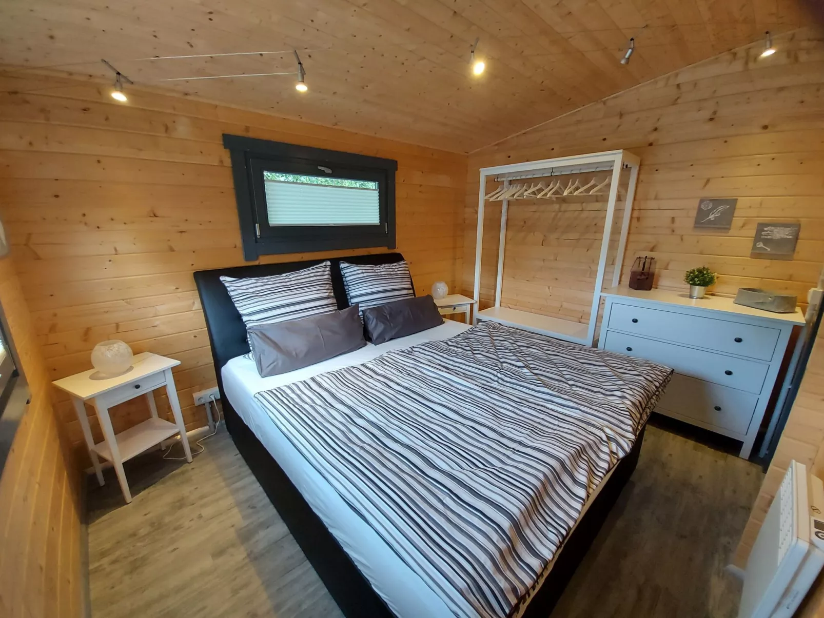 Barbara-Image-tags.info