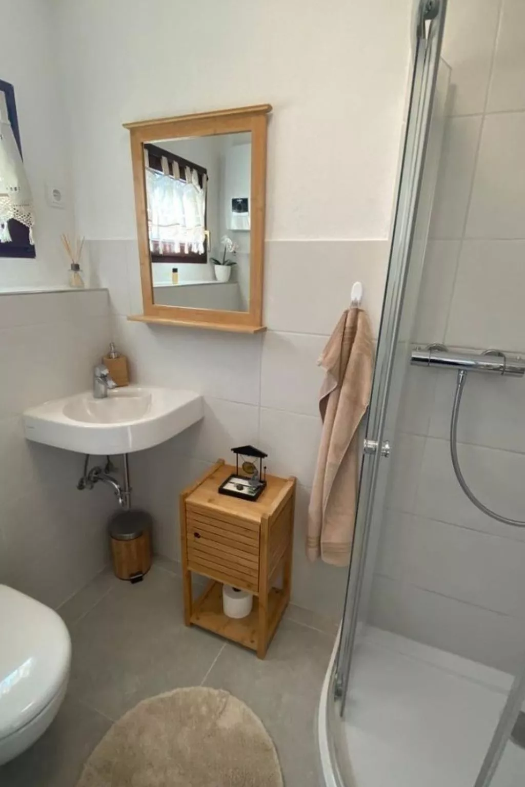 Kleiner Eifeltraum-Drinnen