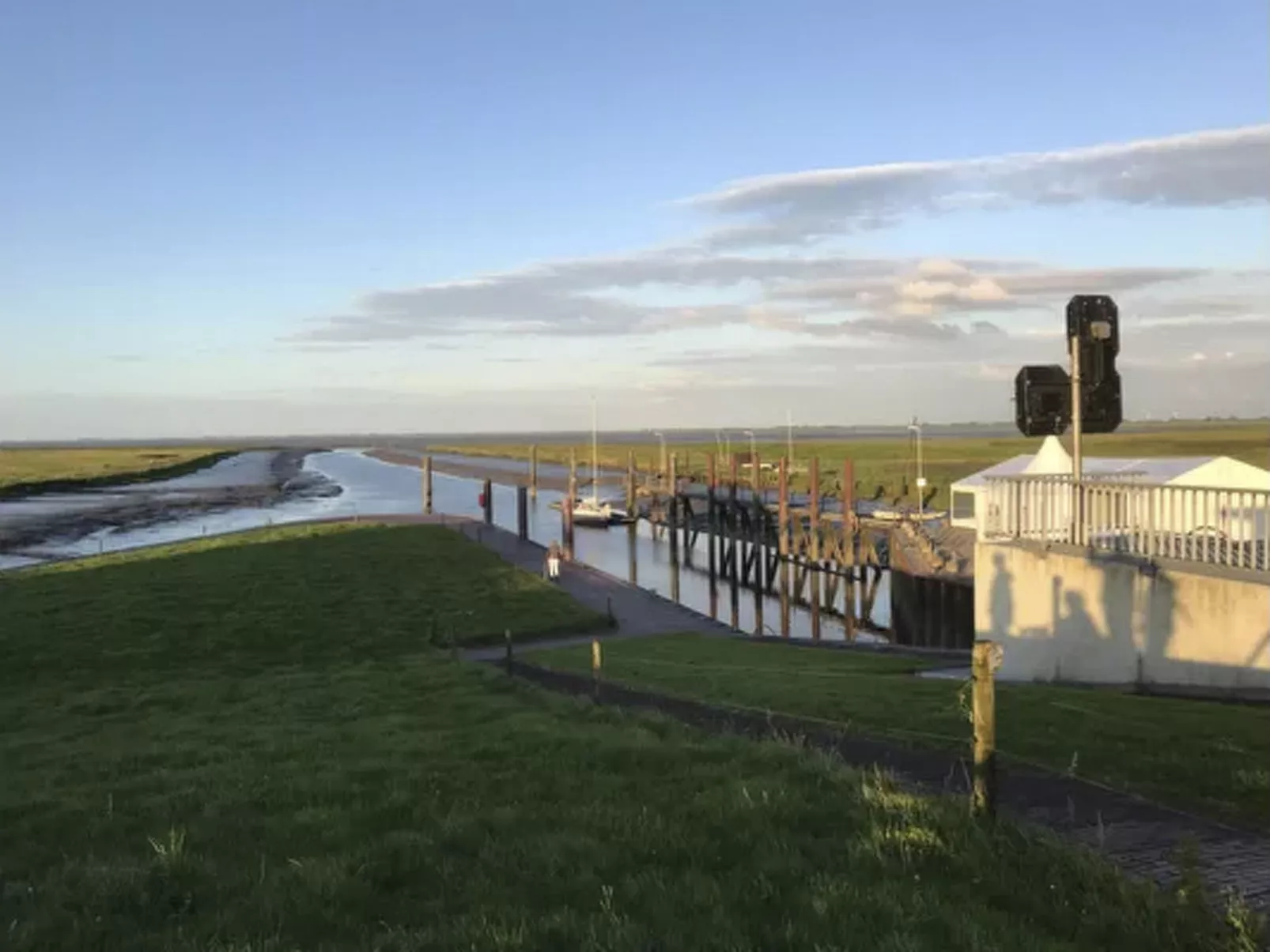 Traumhaftes Reetdachhaus an der Nordsee - Outside