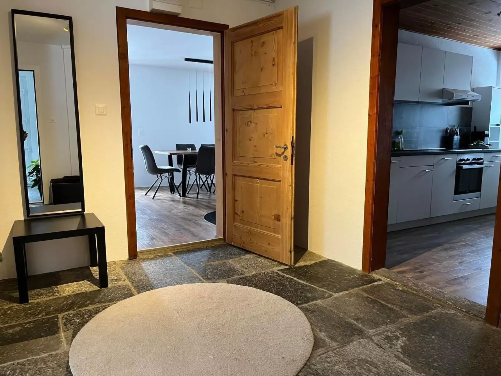 Parterrewohnung 3 Zi-Drinnen