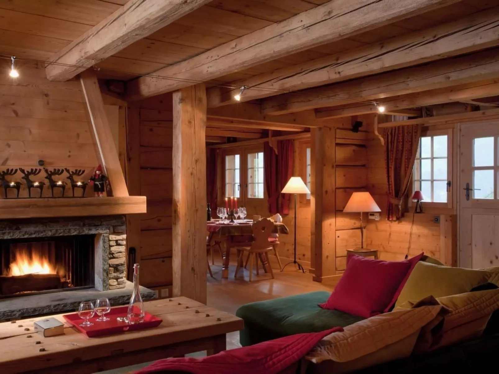 Berghütte "Le Chalet de Lara"-Dedans