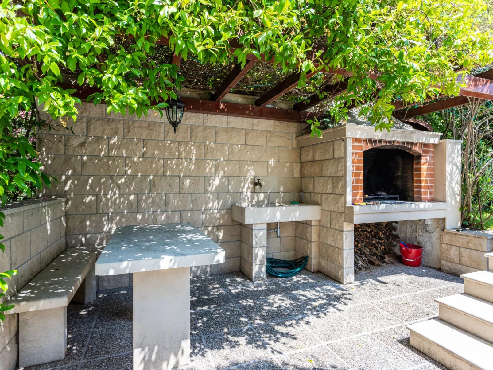 In der ersten Etage mit Meerblick-Outside