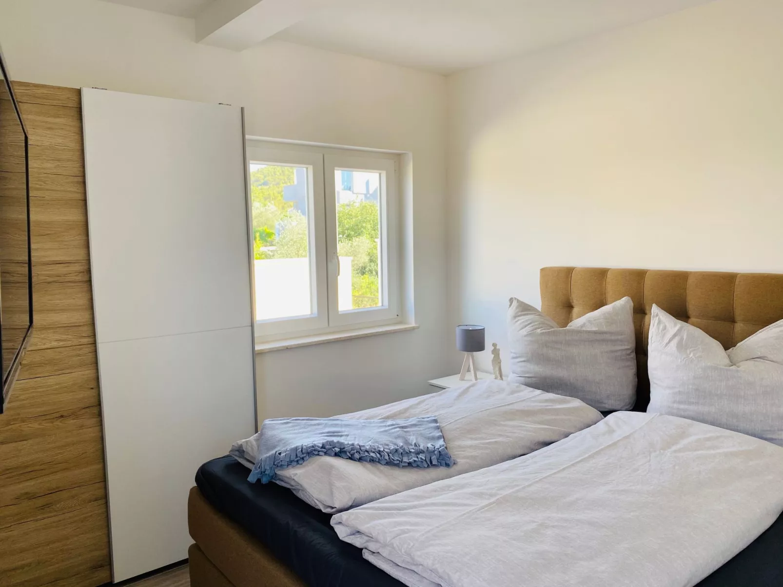 Großes Ferienhaus zur alleinigen Nutzung mit Pool-Dedans