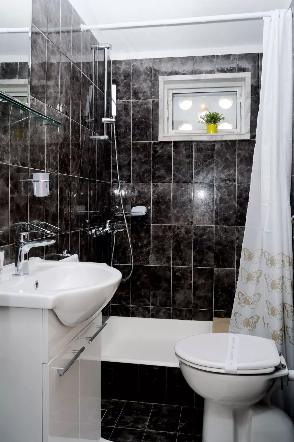 Große Ferienwohnung in Duće mit Privatem Balkon und Meerblick-Inside