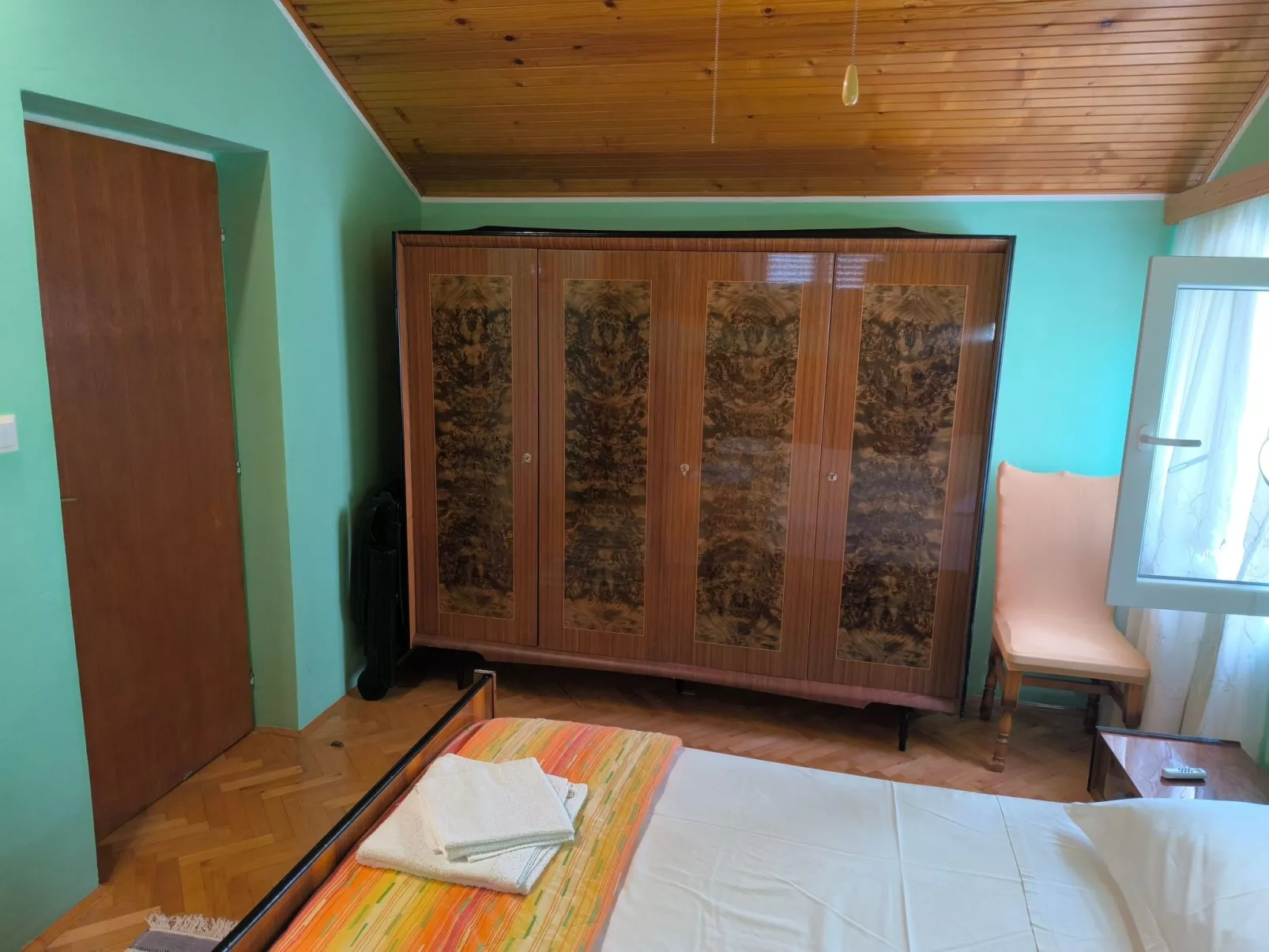 Für 3 Personen  + 1 Kind ca. 68 m&sup2; in Žaboric, Dalmatien (Gespanschaft Sib-Inside