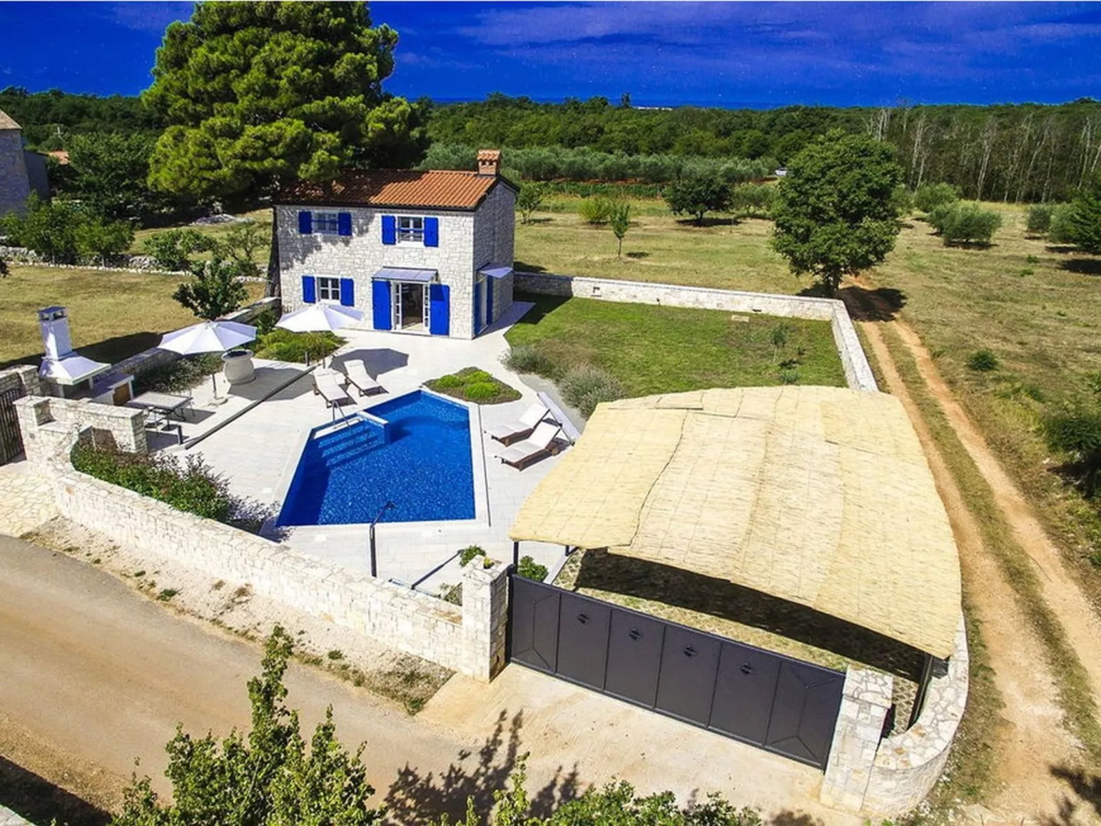 Villa Lenka mit Pool-Inside
