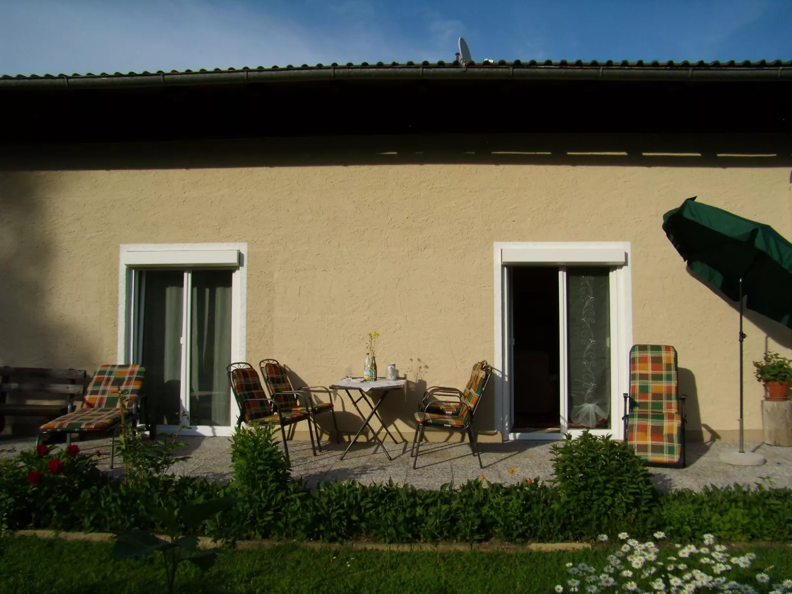 Betttis Bungalow-Image-tags.info