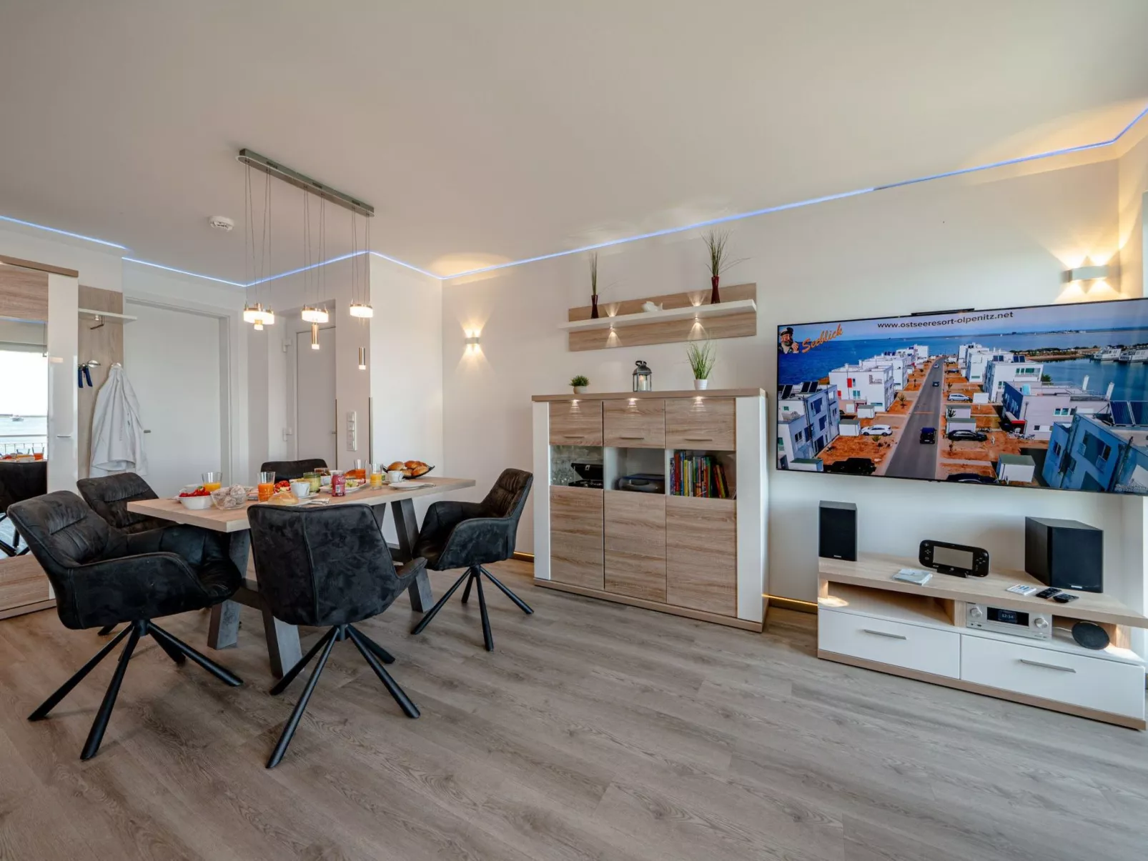 Schleivilla Kapitän James Cook2,  Löwen Dart HB8-Drinnen