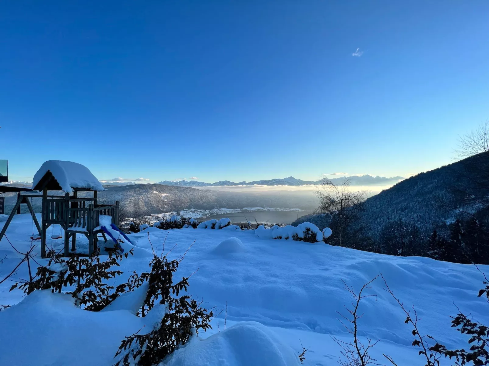 Appartement mit herrlichem Berg- und Seeblick-Outside