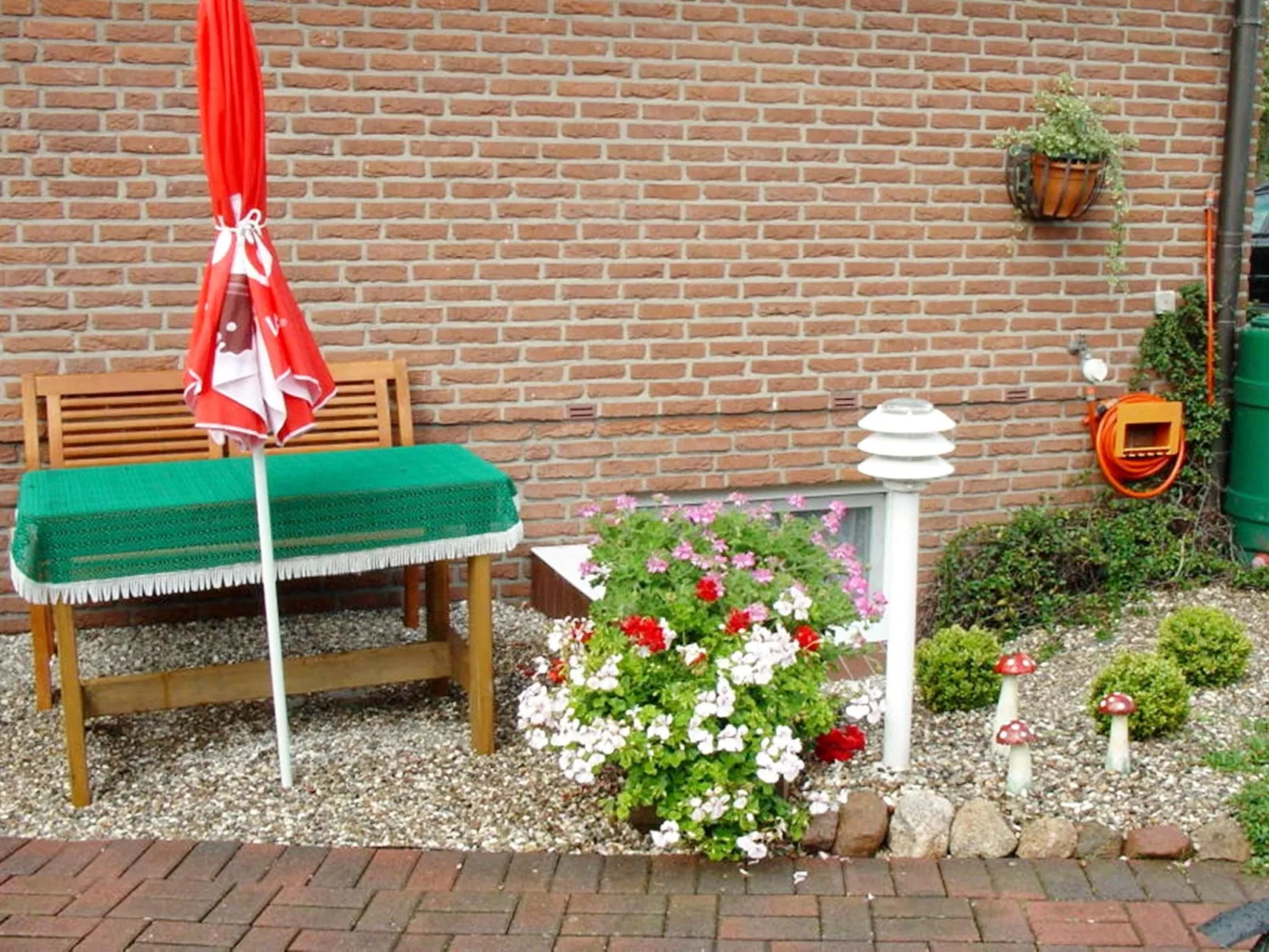 Wohnung in Neue Tiefe mit Terrasse, Garten und Grill-Image-tags.info