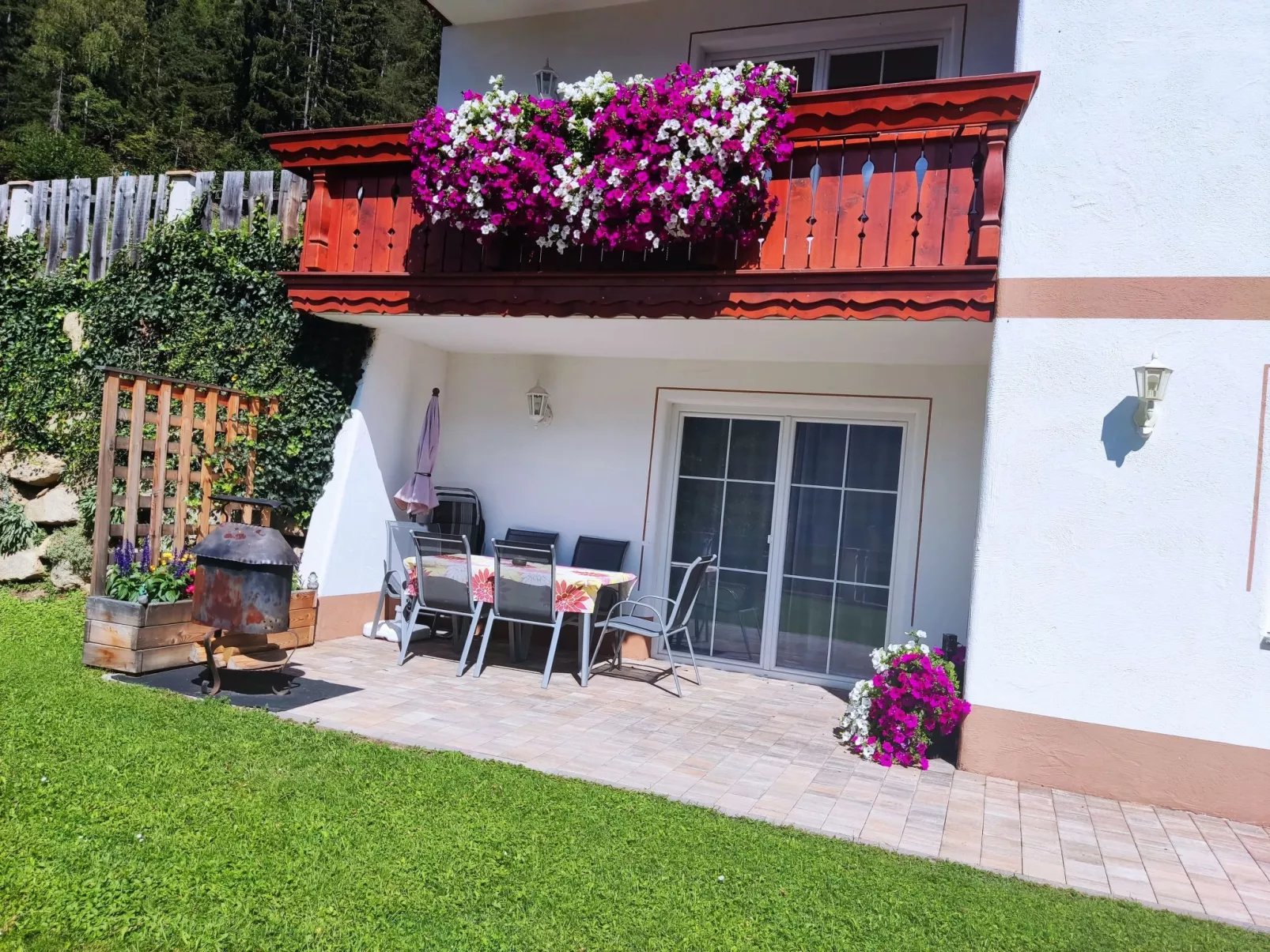 Wohnung Michaela in Flattach-Draußen