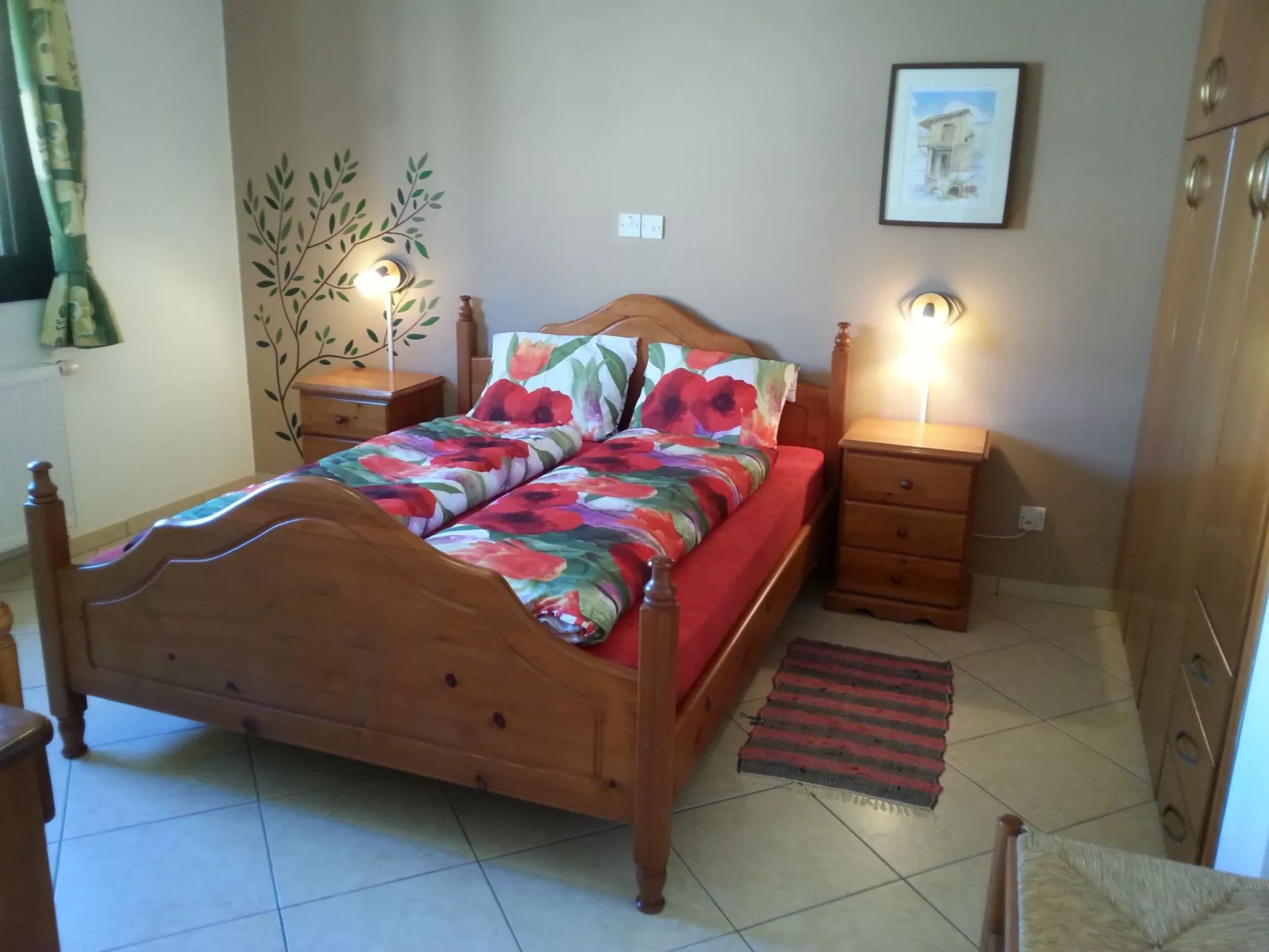 Für fünf Personen mit Balkon-Inside