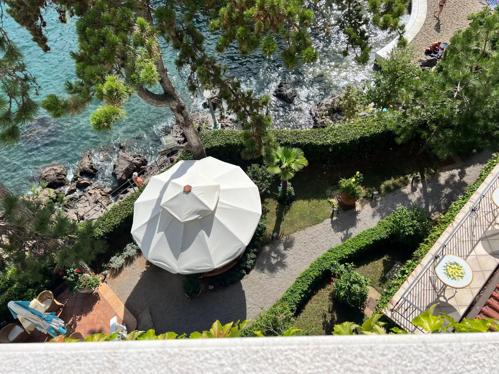 Appartement mit Terrasse-Draußen