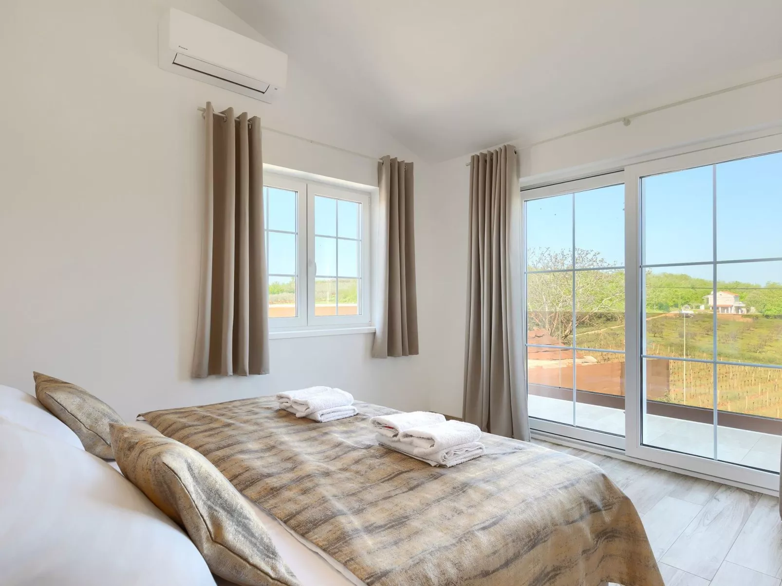 Villa Marilena-Inside