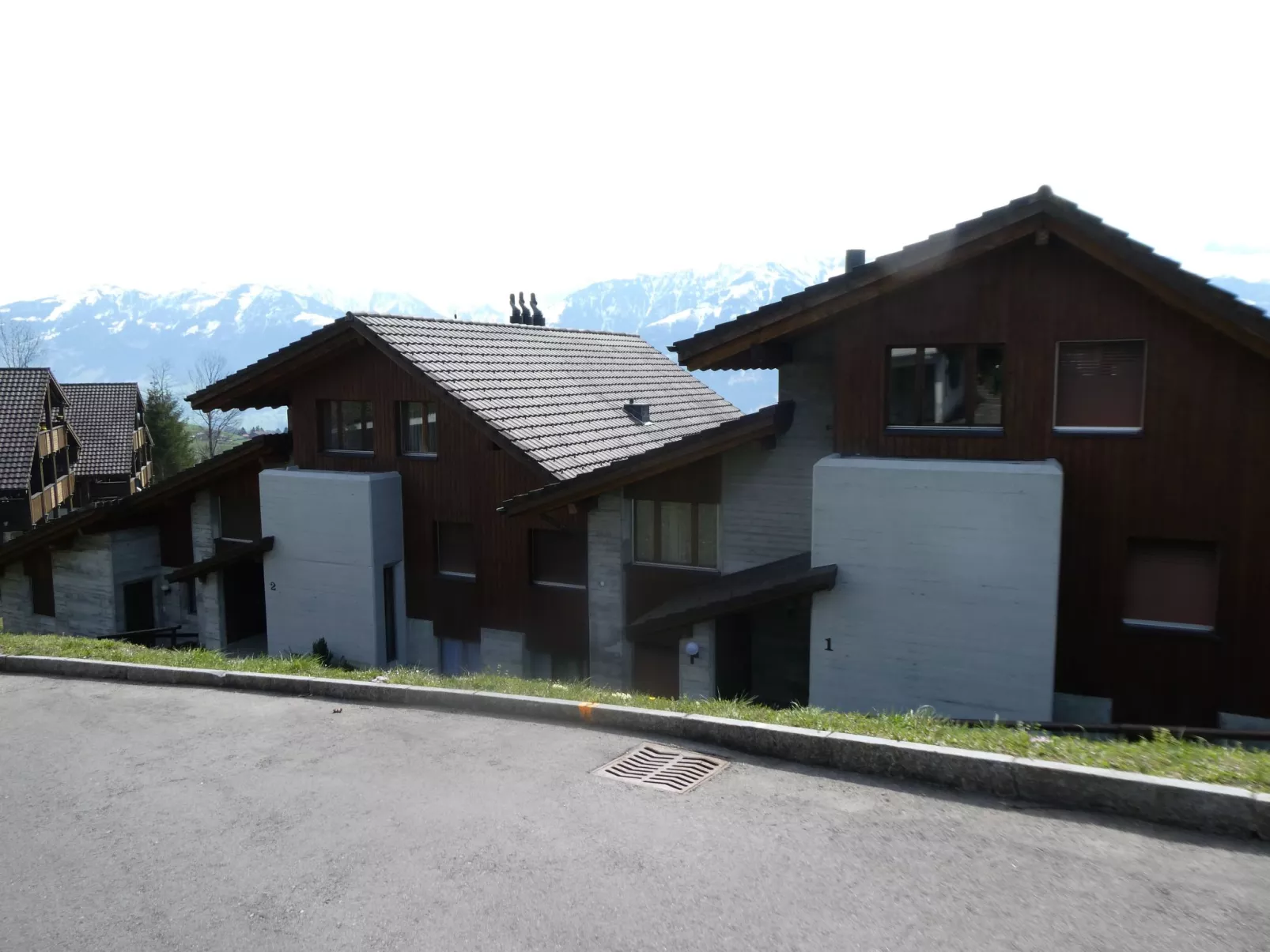 Sunny retreat-Outside