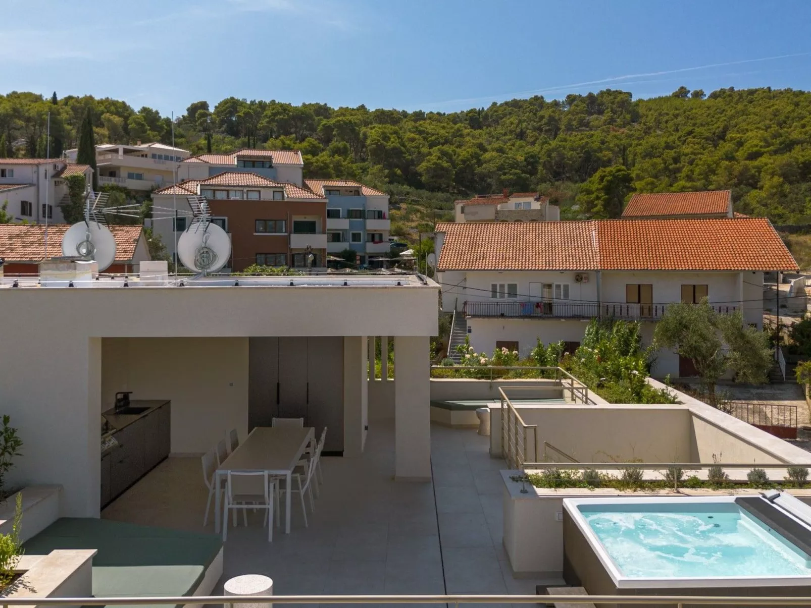 Luxuriöse Villa Aqua-Image-tags.info