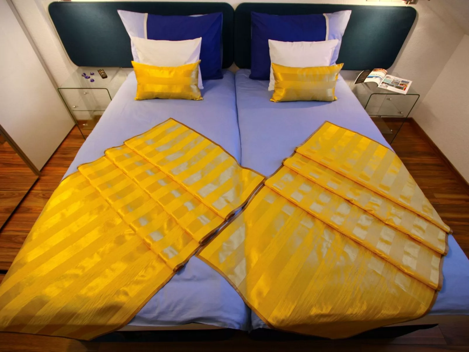 In Bol mit privatem Parkplatz-Drinnen