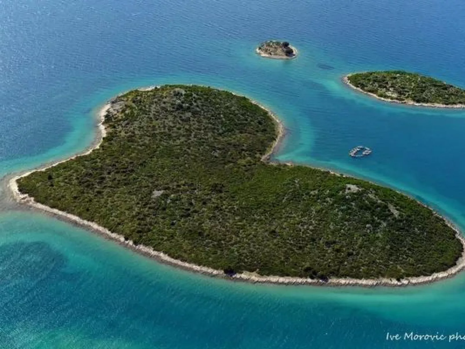 Charmante Hütte mit Grill und Garten-Outside