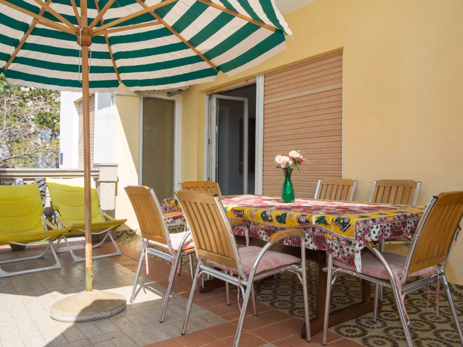 Appartement "Apartman Ester" mit Terrasse-Drinnen