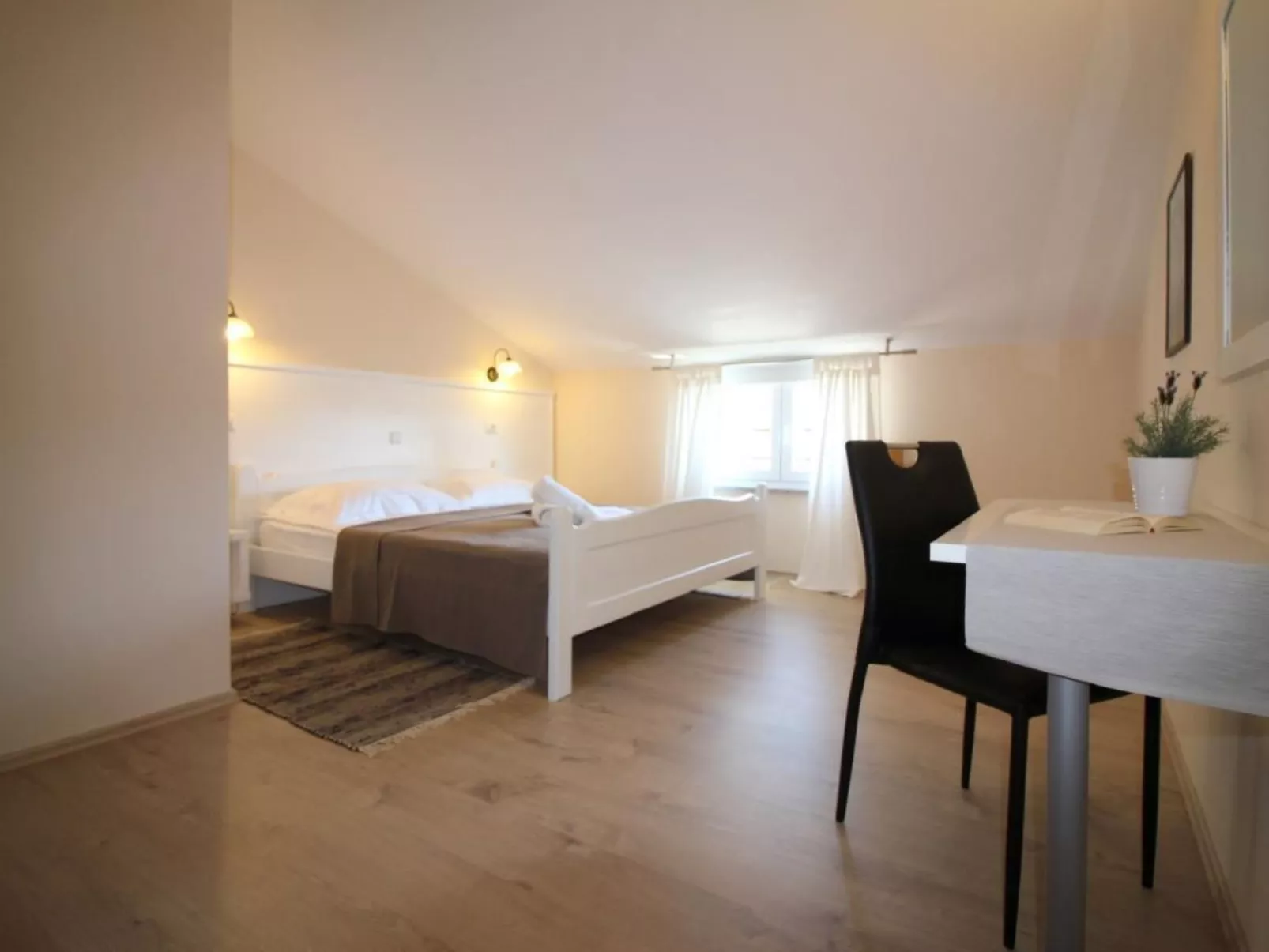 Residence Paradiso 4-Image-tags.info