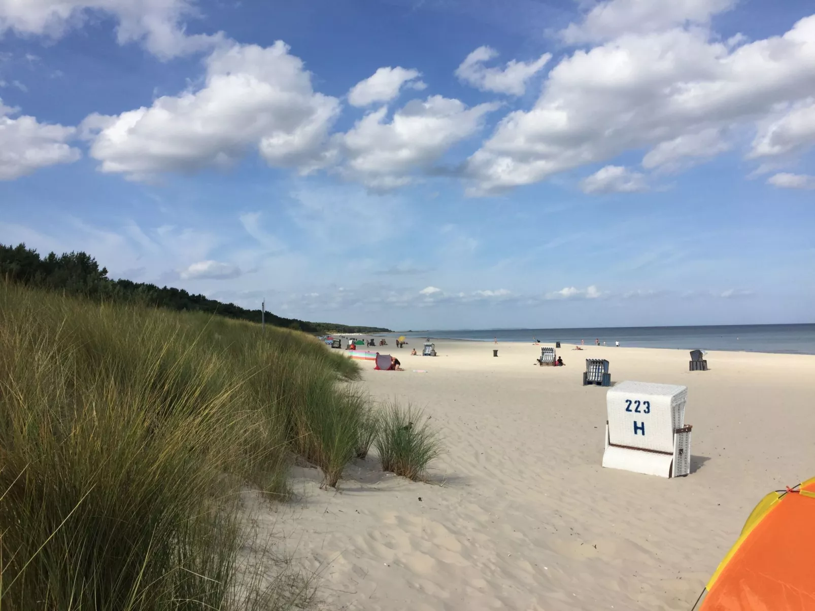 In Peenemünde mit Gepflegtem Garten-Outside