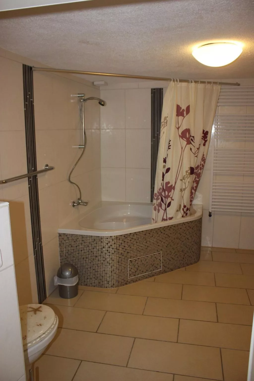 Zum Schilfrohr-Drinnen