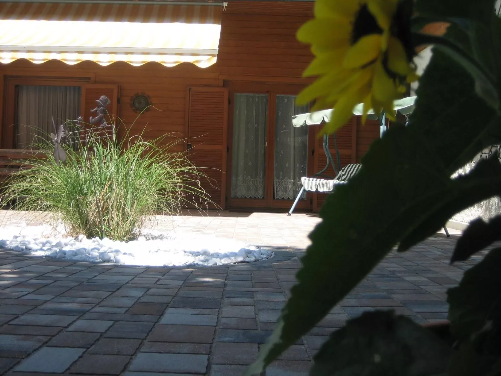 Erna Angermaier-Outside