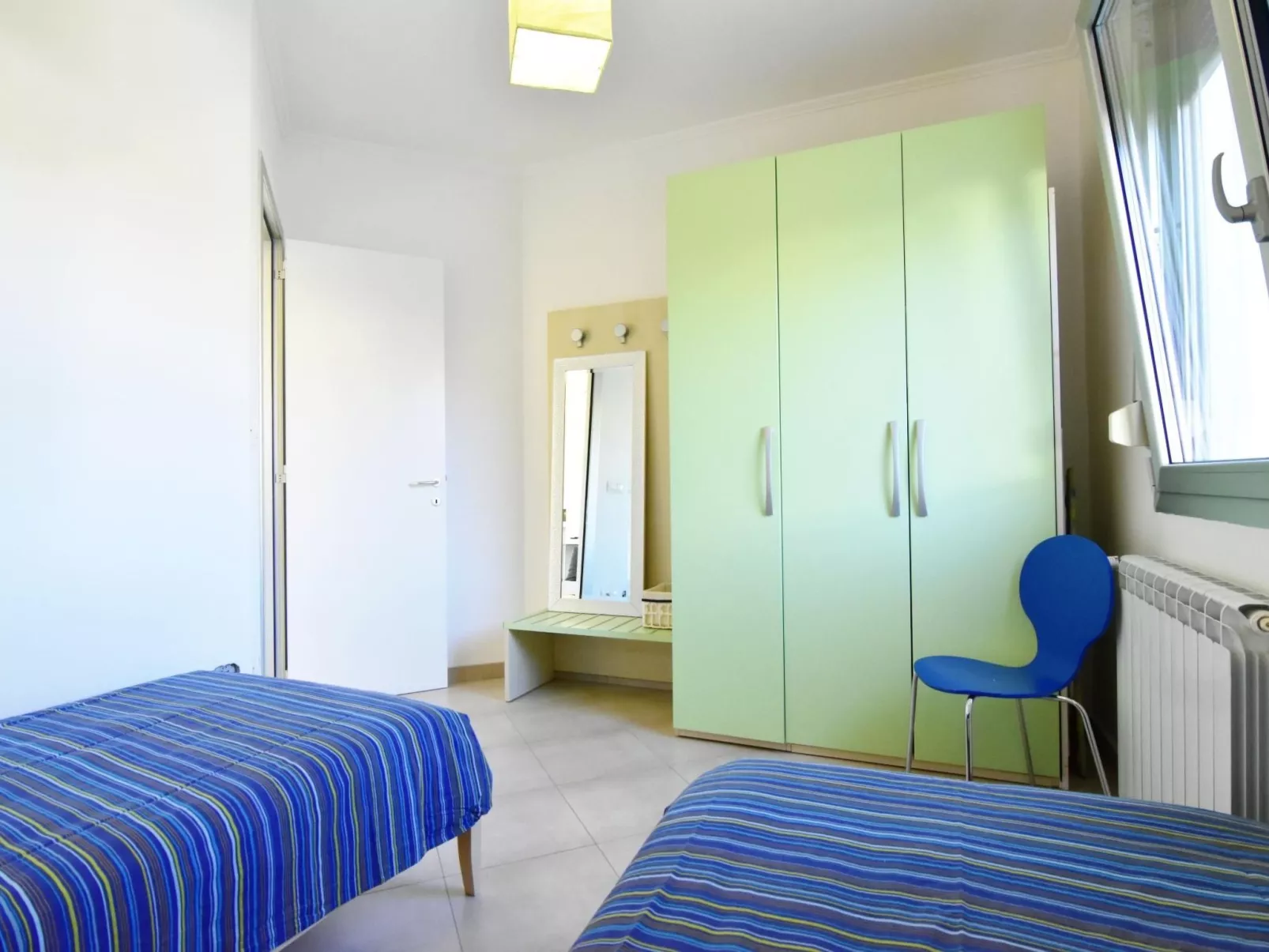 INES-Image-tags.info