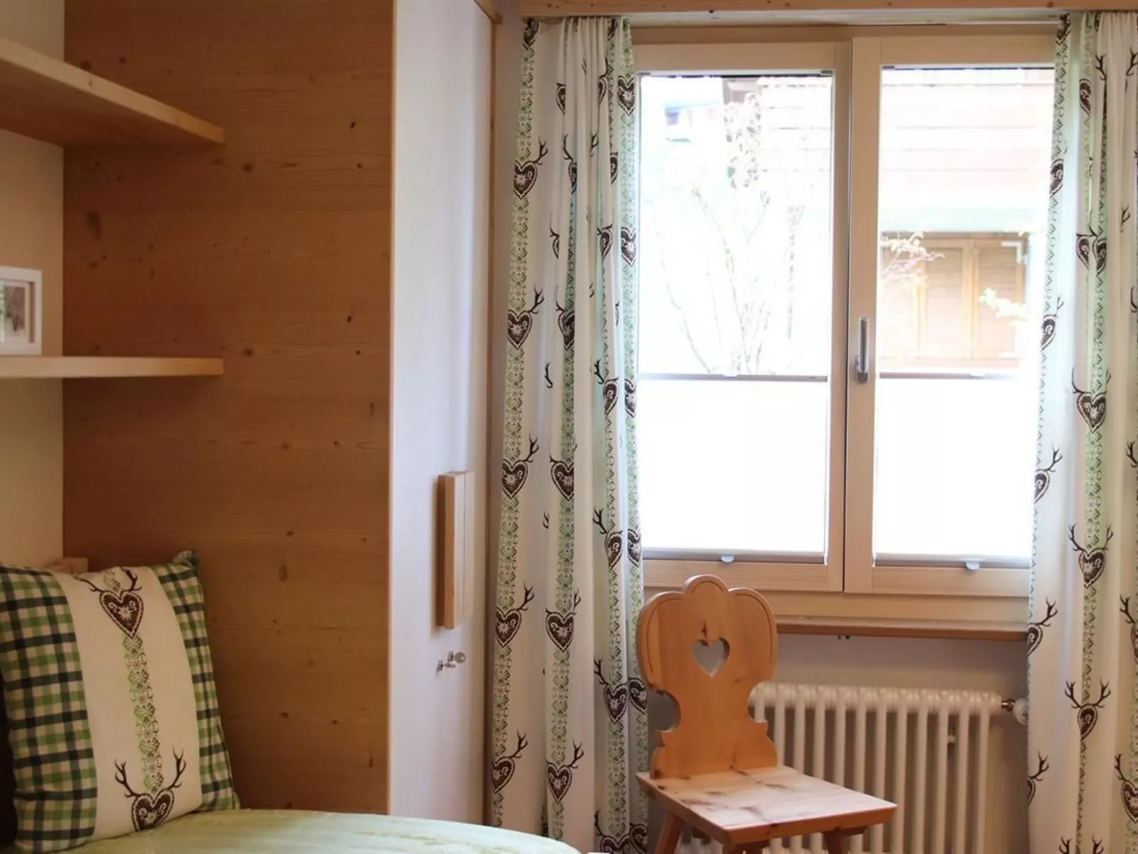 Chalet Silberdistel B11-Image-tags.info