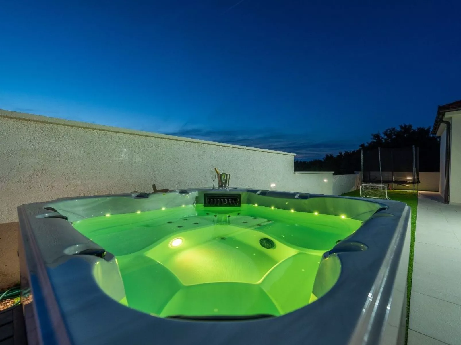 Villa mit beheiztem Pool Privlaka - TA Leut Agency-Draußen