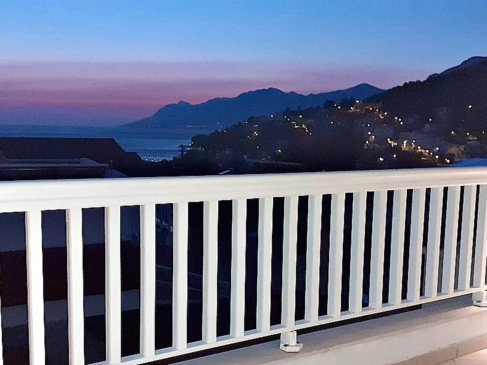 Mit Blick auf das Wasser-Image-tags.info