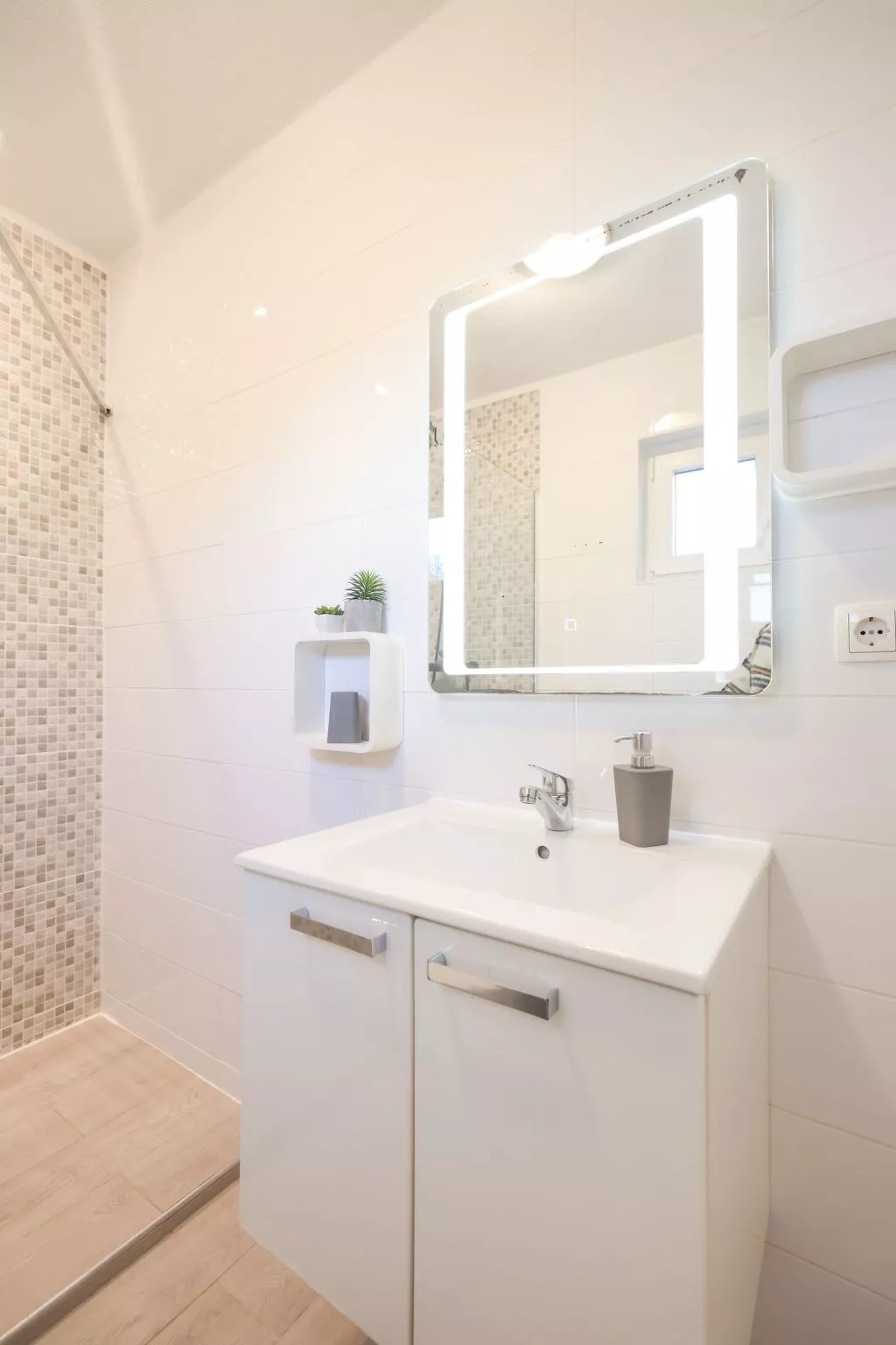 Wohnung "Siesta" direkt am Strand-Drinnen