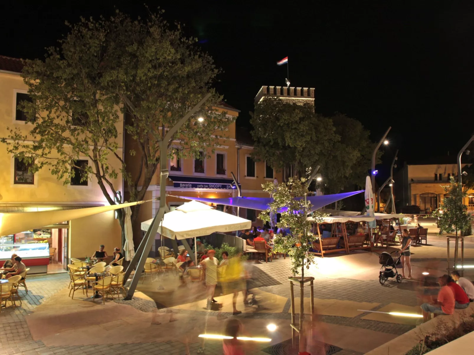 Wohnung für 3 Personen mit Terrasse-Draußen