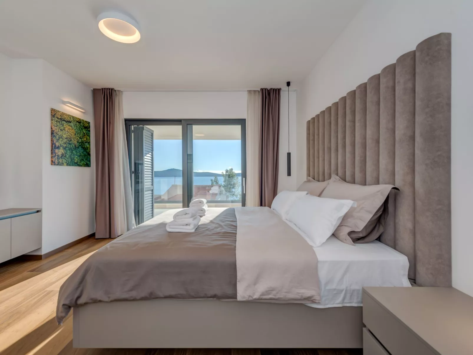 Charmantes Haus in Sevid mit privatem Parkplatz-Outside