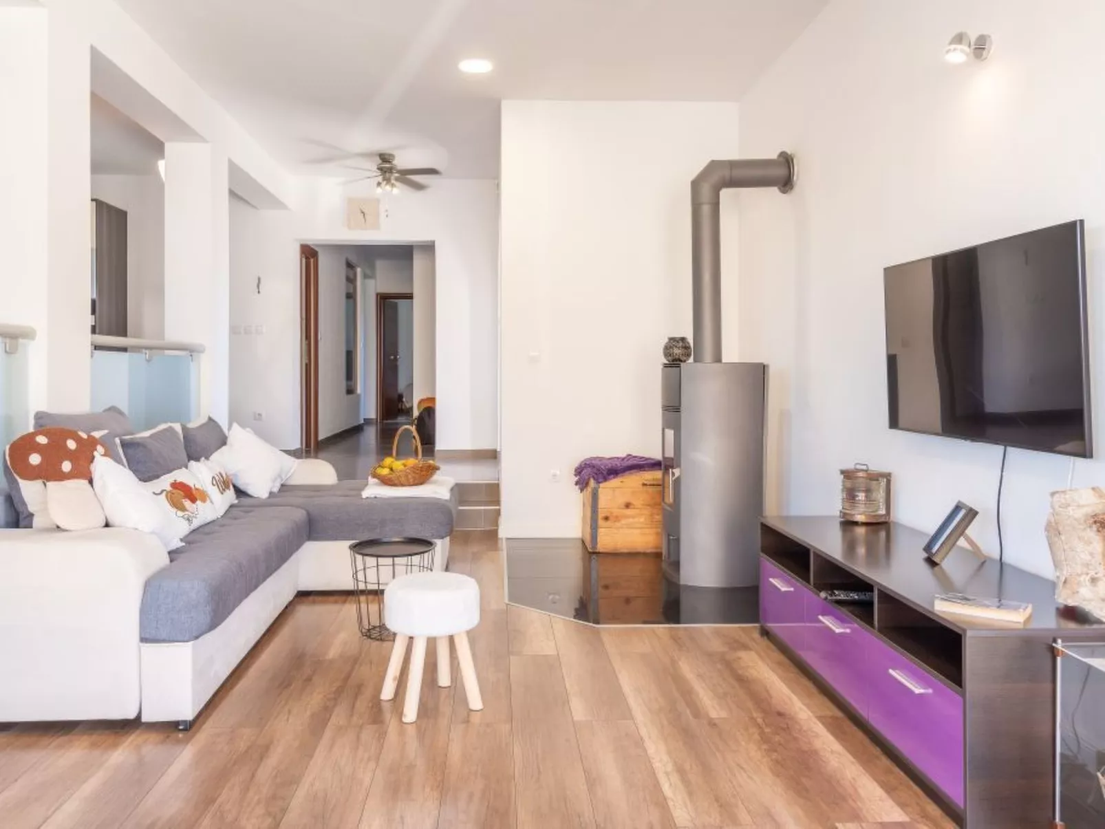 Villa Maslina mit privatem Pool in ruhiger Lage-Drinnen