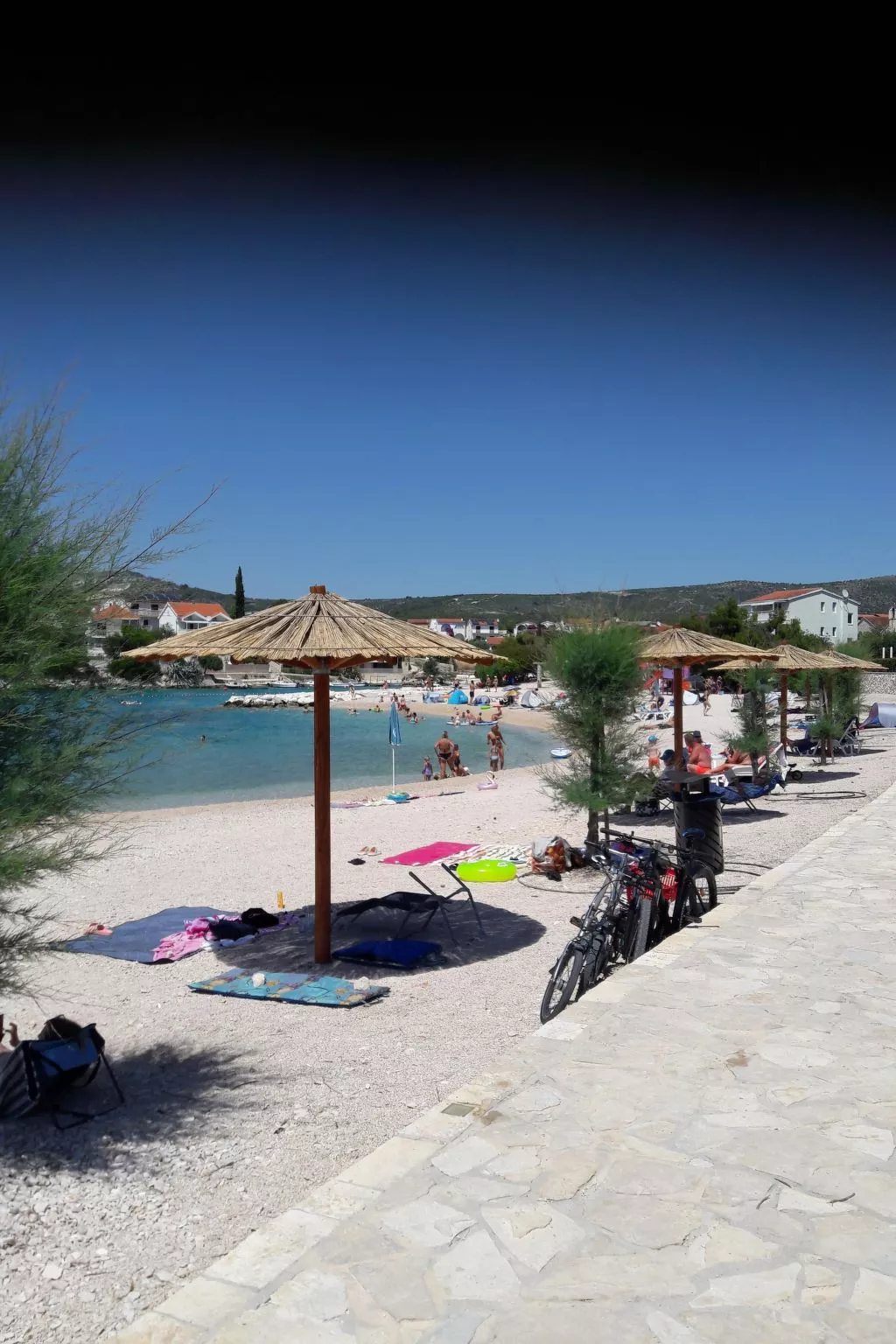 "Biserka" direkt am Strand-Dehors
