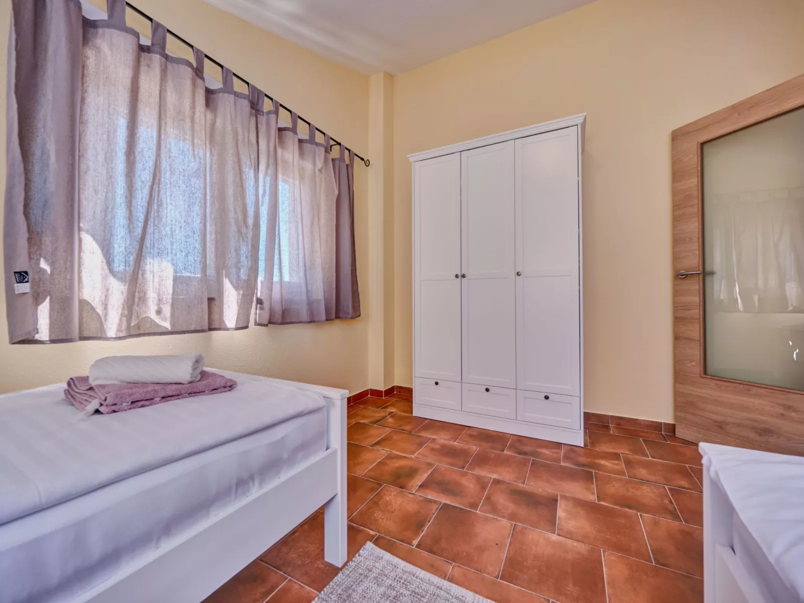 Anovi Holiday Home 1 - Haus mit zwei Schlafzimmern-Dedans