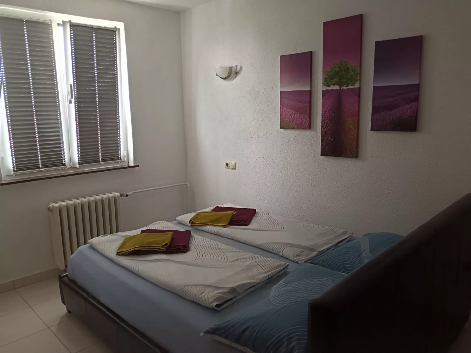 Mit privater Terrasse-Drinnen