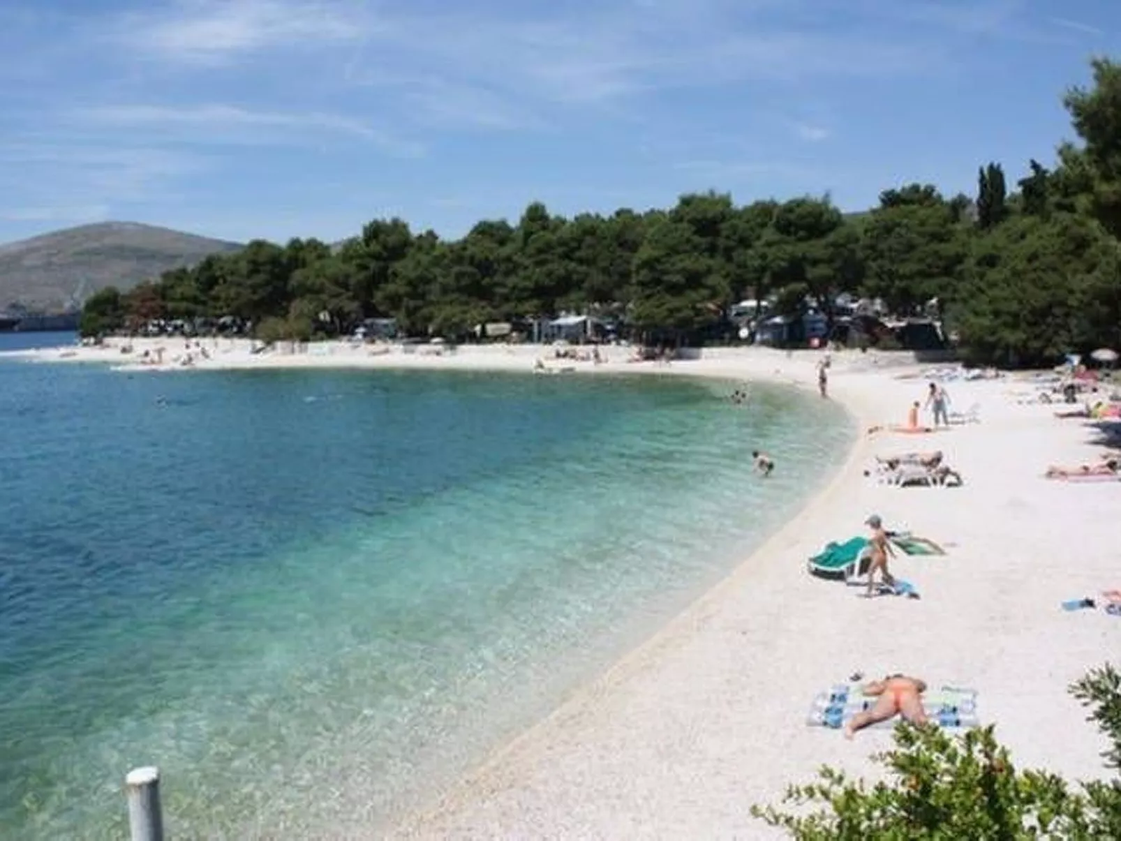 Mit Blick auf das Wasser-Outside