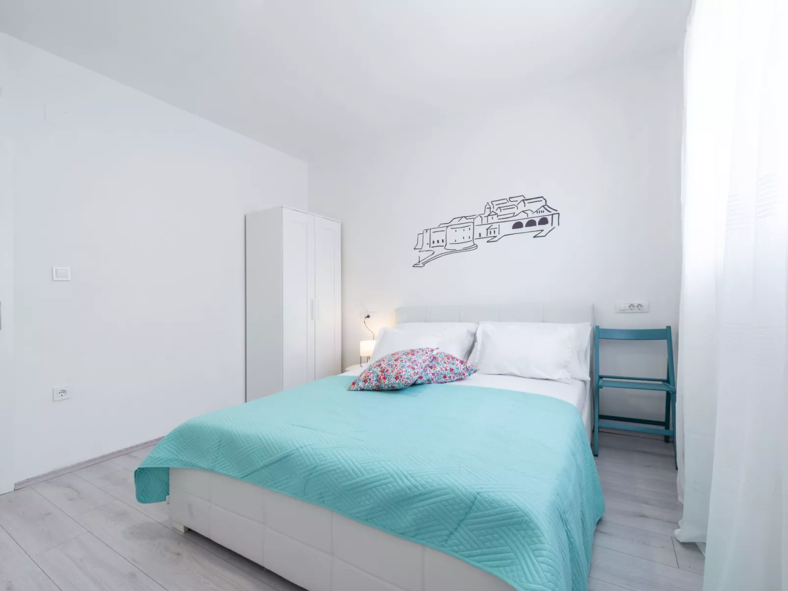 Moderne Villa mit Infinity-Pool und atemberaubendem Meerblick Dia-Inside