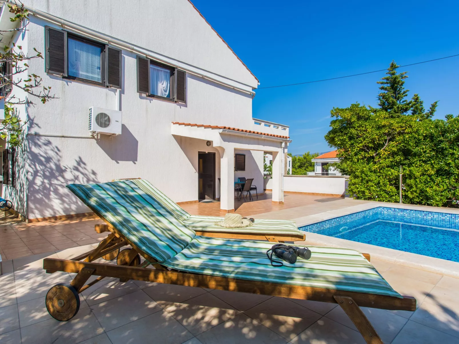 Apartment Zeljko-Outside