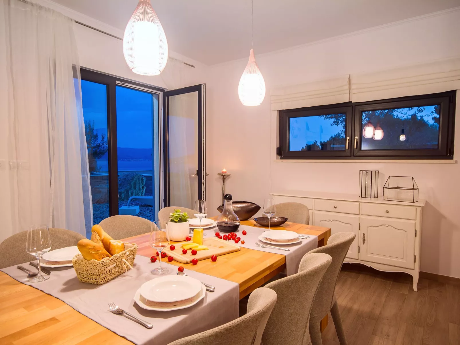 Villa Allegra-Drinnen