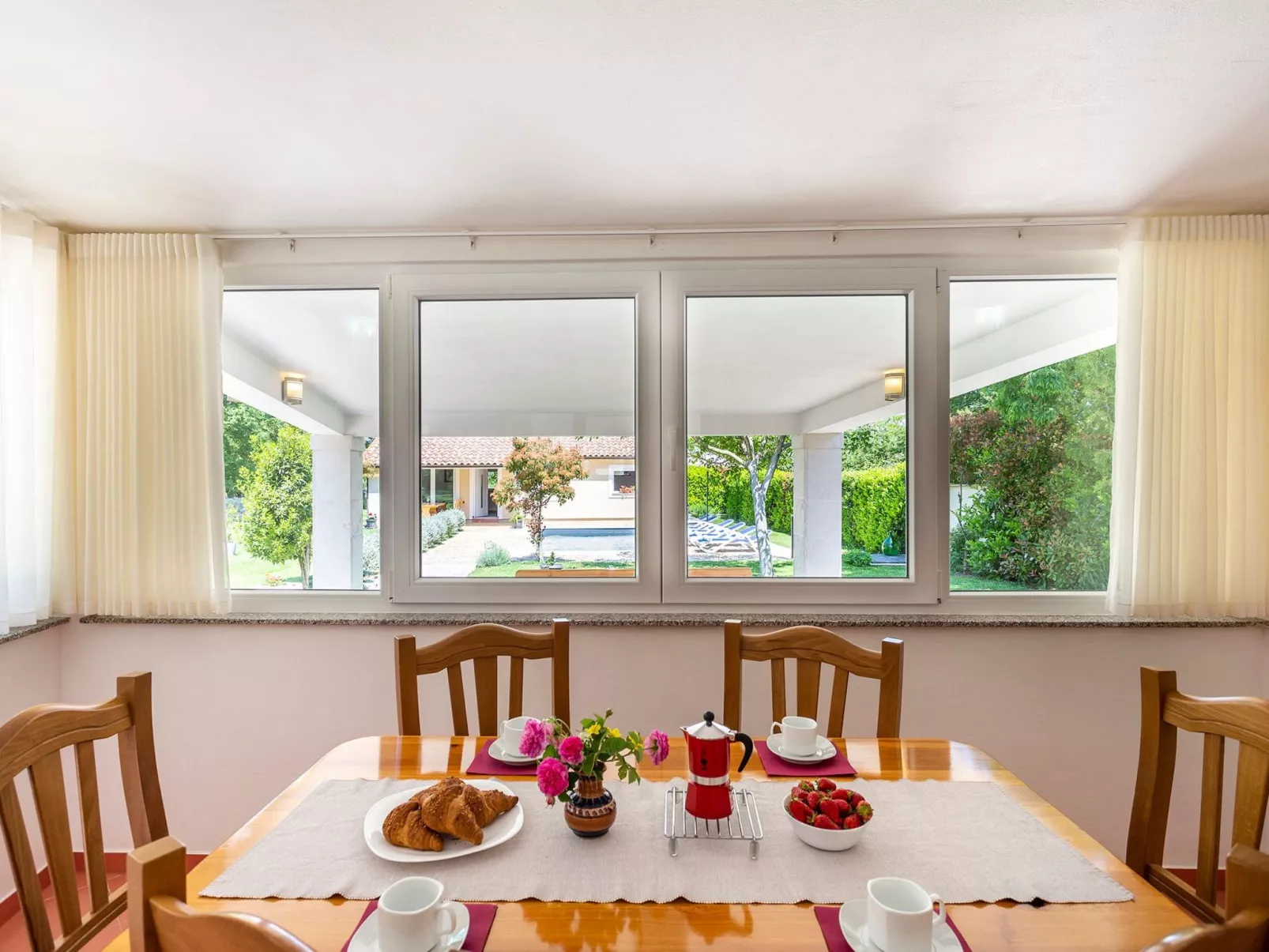 Ferienvilla Darko mit Schwimmbad-Inside