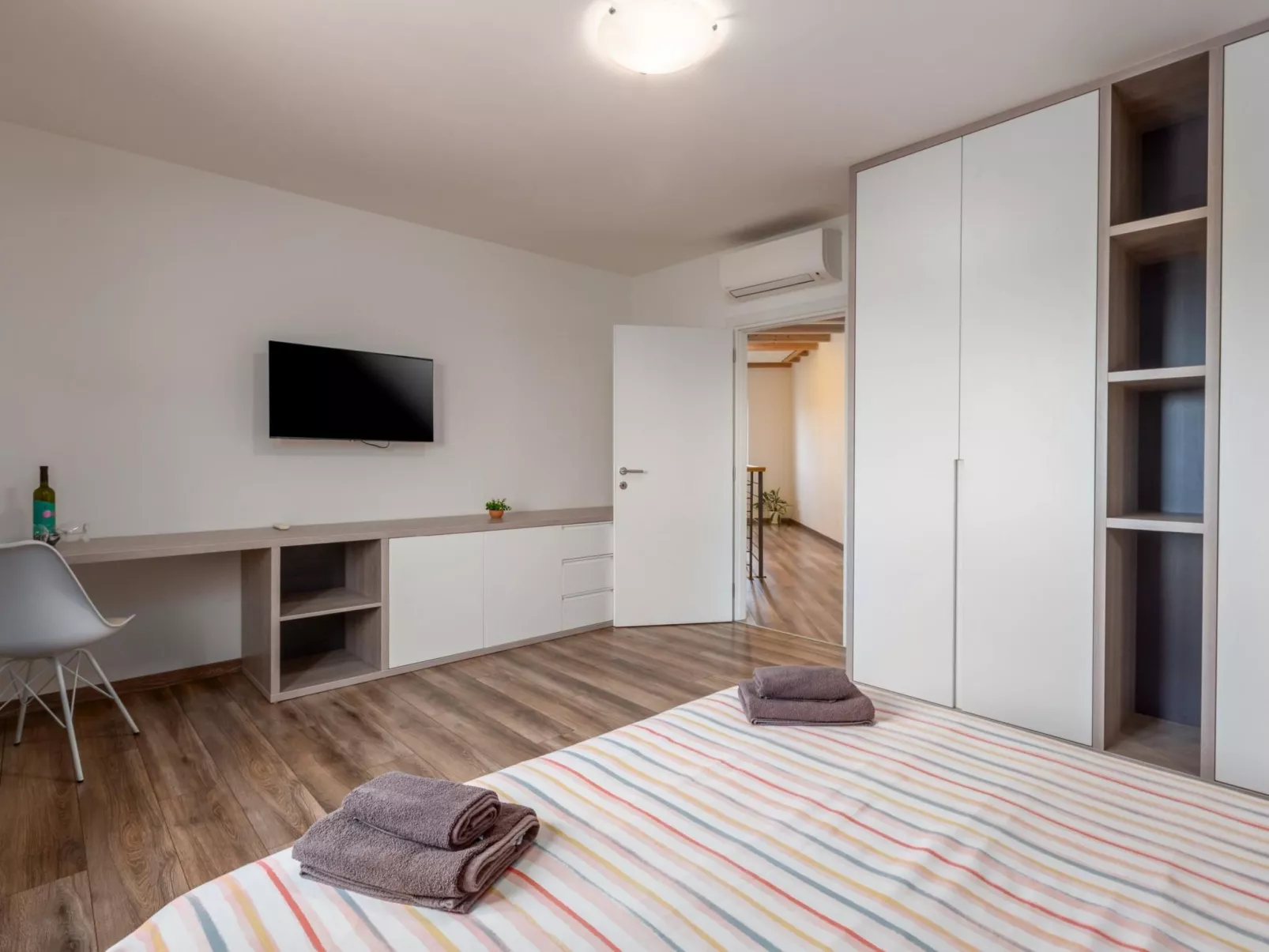 Villa Magica-Drinnen